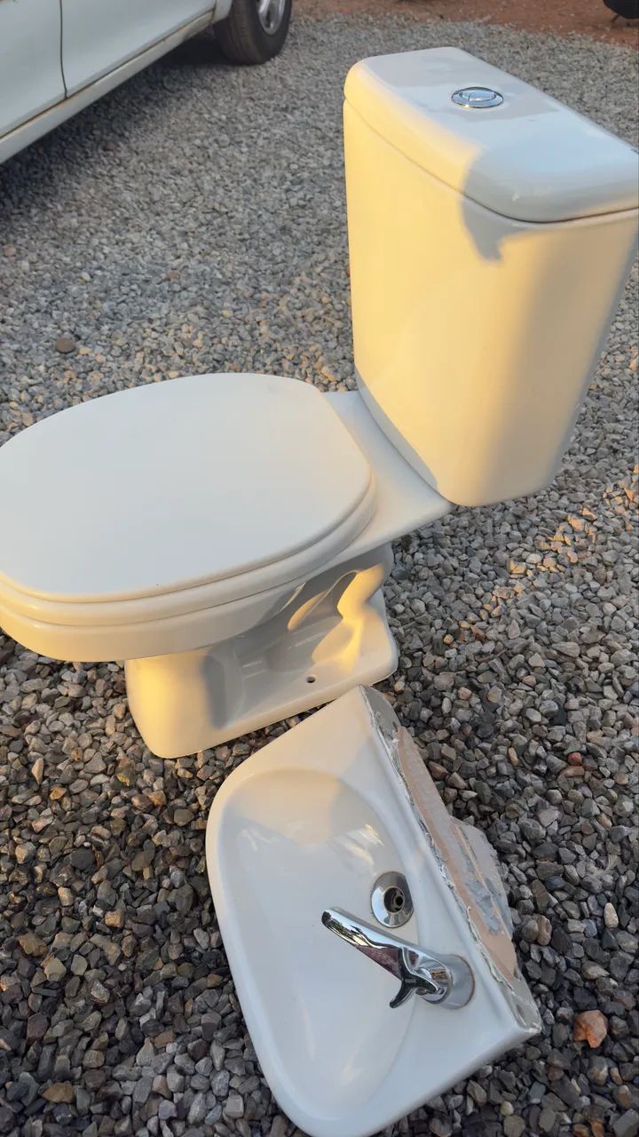 Vaso acoplado e pia  Deca  - Foto 4