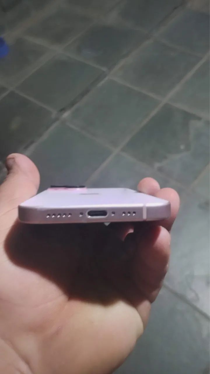 iPhone 15 / 128GB - Foto 3