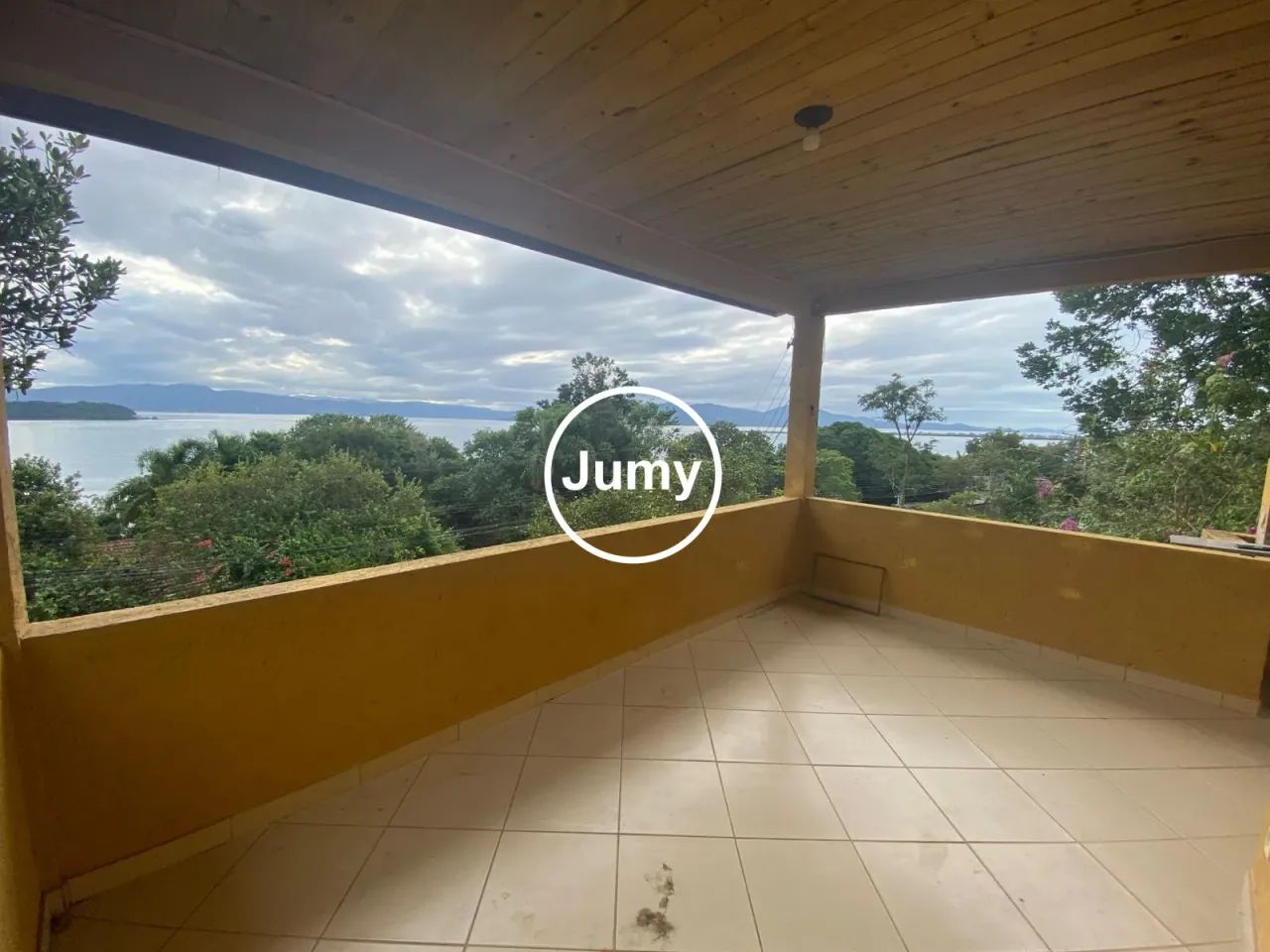 CASA COM VISTA PRO MAR COM TERRENO GRANDE - Foto 2