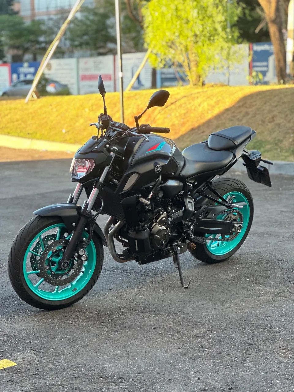 YAMAHA MT 07 2024  - Foto 5