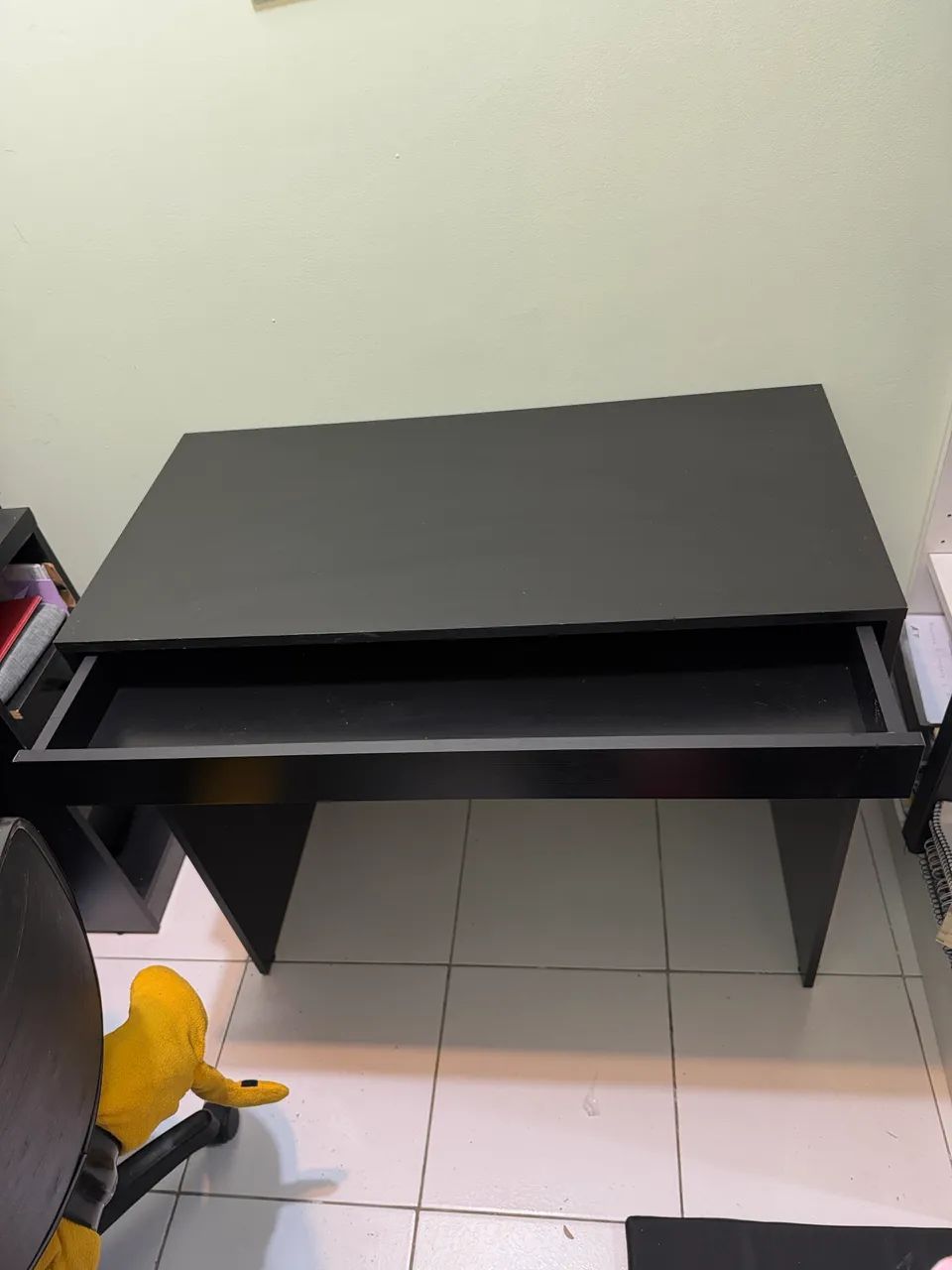 Escrivaninha/ mesa de escritório preta  - Foto 2