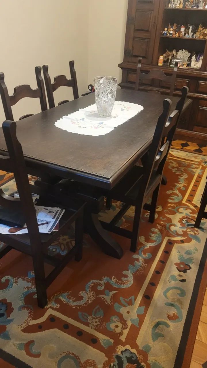 Mesa com 6 cadeiras de madeira imbuia  - Foto 3