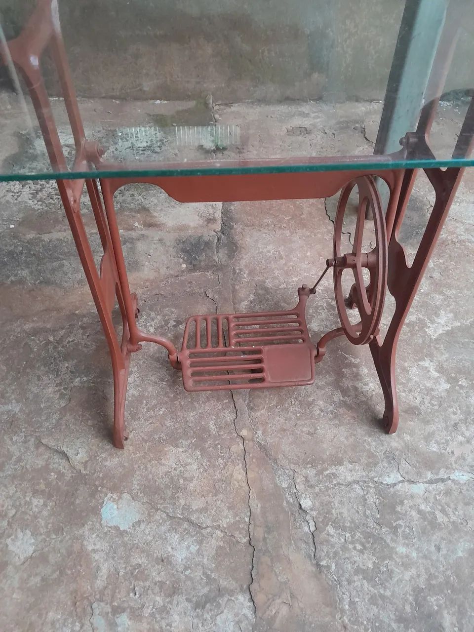 Pé de máquina ferro 