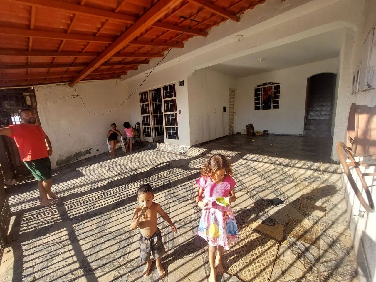 Oportunidade! Vendo Sobrado com 2 Pavimentos Samambaia Norte    - Foto 3