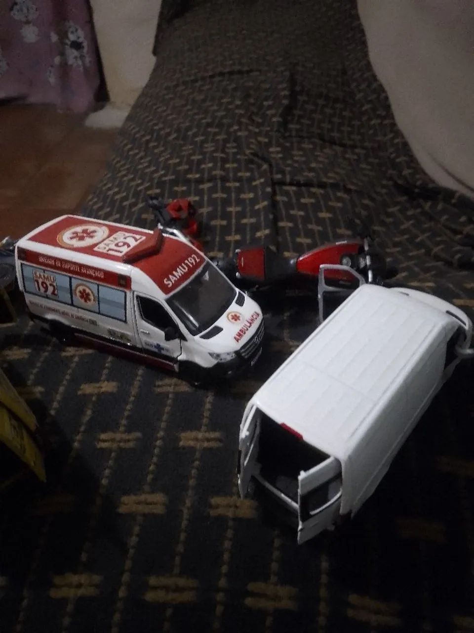Miniaturas  15,00 cada, novos - Foto 3