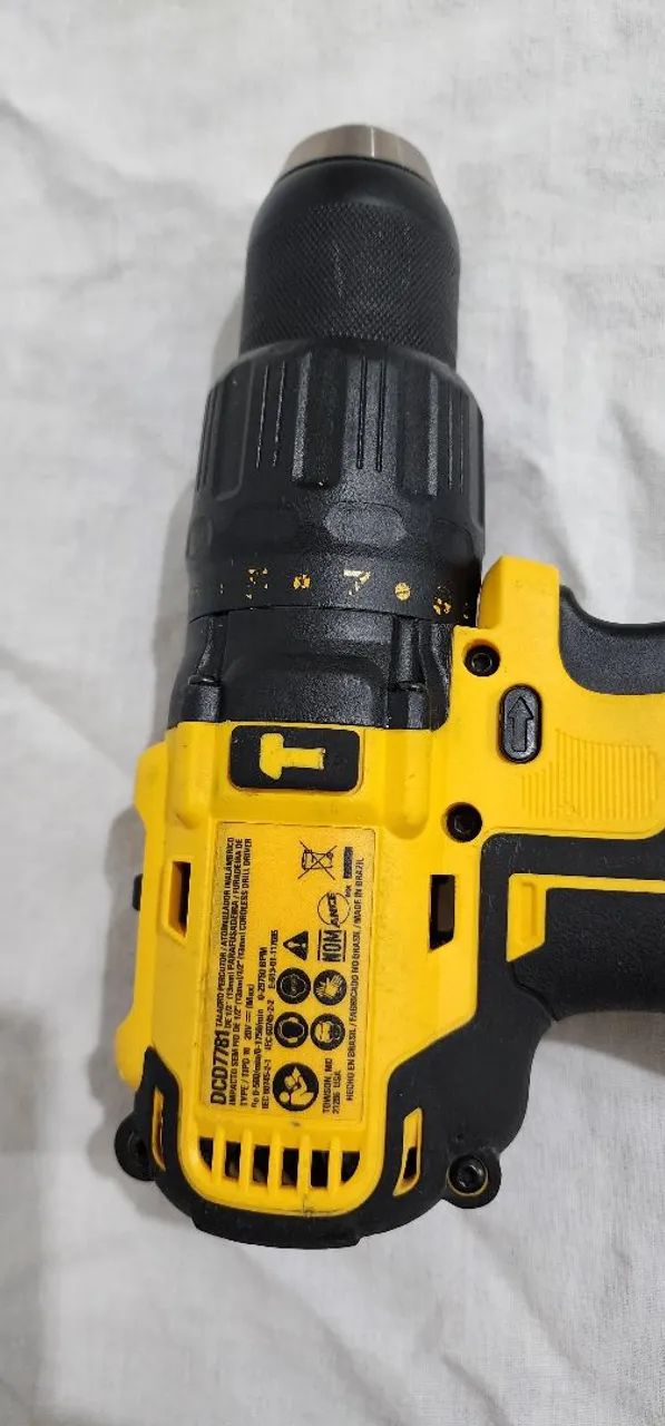 PARAFUSADEIRA E FURADEIRA DE IMPACTO - DEWALT ( sem bateria e sem carregador ) - Foto 5