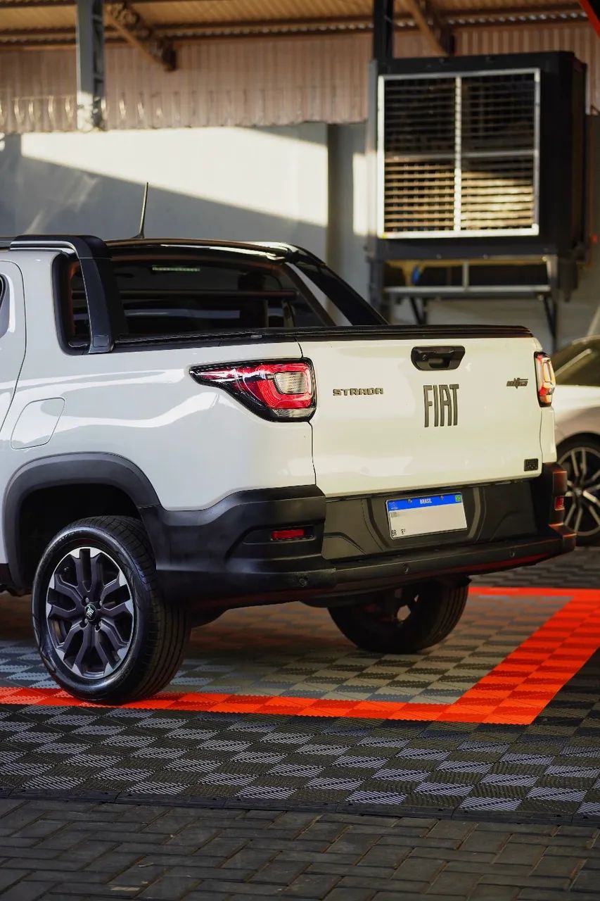 Fiat Strada Ultra 1.0 Flex Turbo CD Aut. 2025 - Foto 4