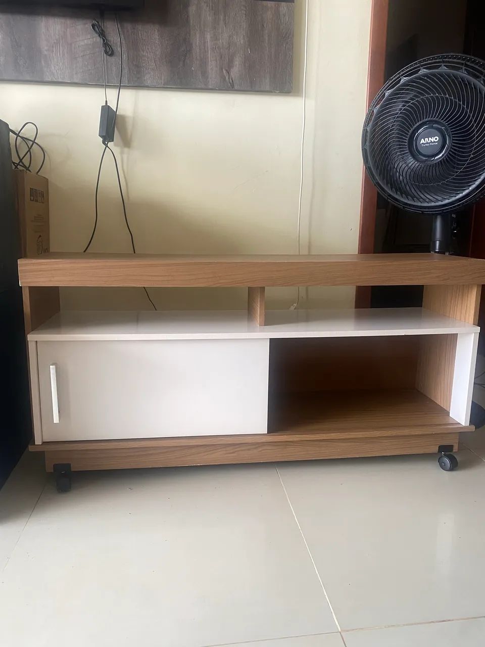 Vendo RACK com rodinhas