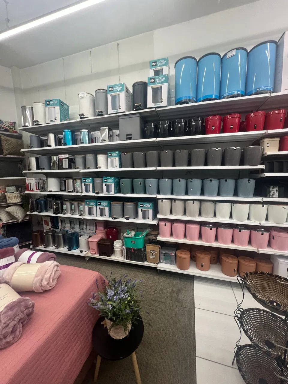 Gôndolas reforçadas para Loja - Lote - Foto 2