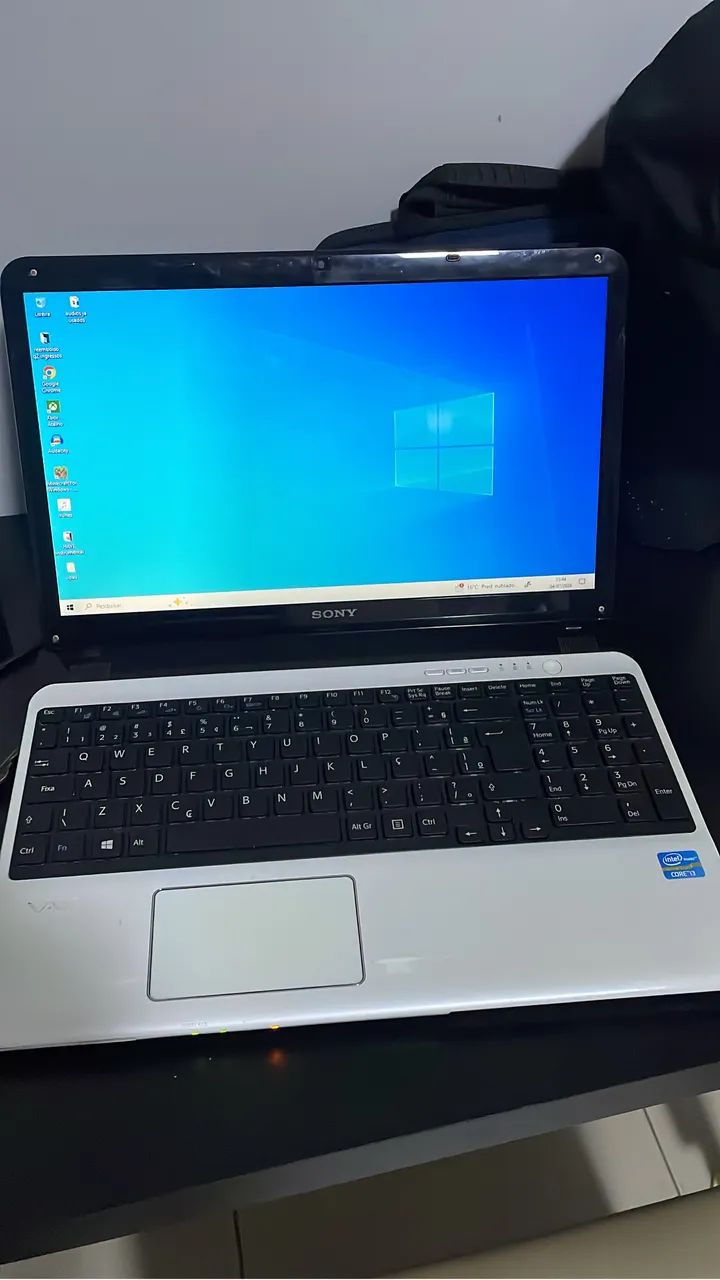 Sony Vaio SVE151J11X  - Foto 2