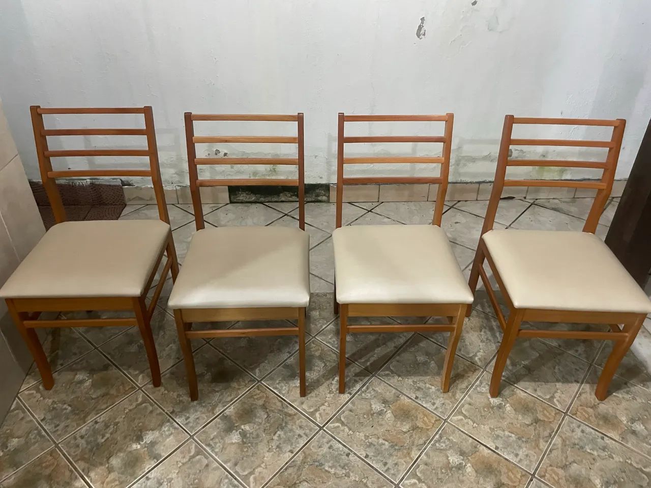 New Solid Wood Table466457843498362880