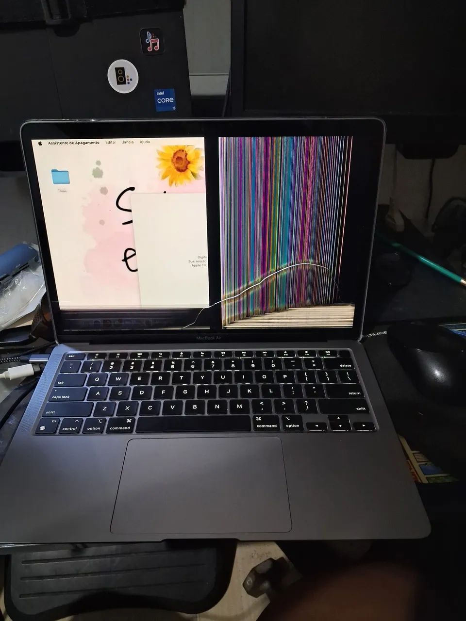 Macbook air M1 2020 tela quebrada  - Foto 3
