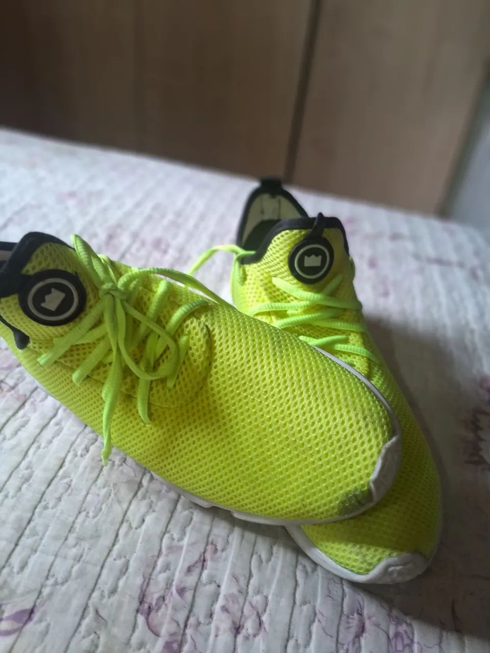 Tenis balenciaga verde limão  - Foto 2
