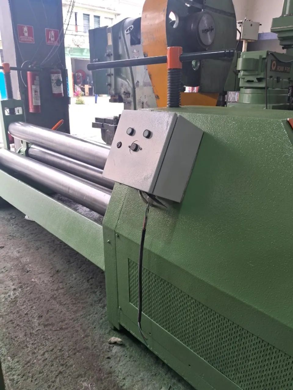 Vendo Calandra Mecanica - Foto 3