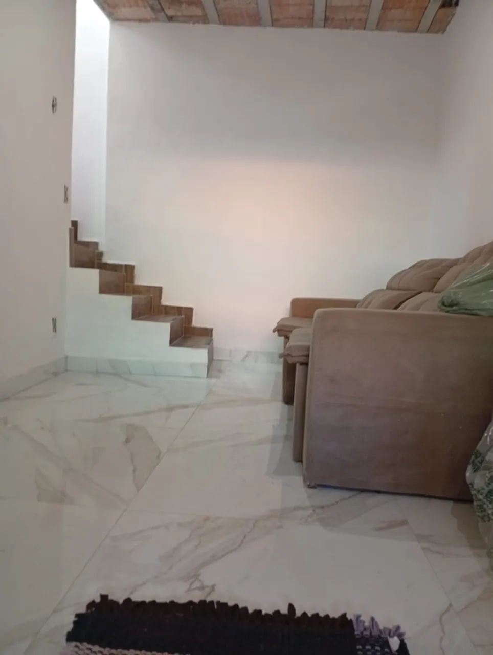 Casa 2 quartos com terraço 