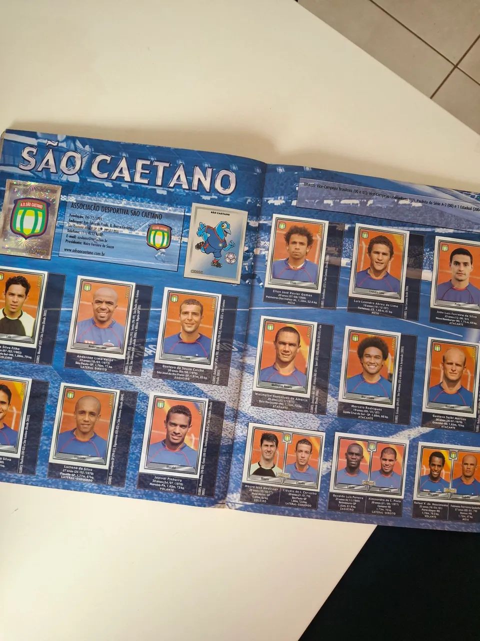 Álbum figurinhas - Campeonato Brasileiro 2006 (séries A e B) - Foto 4