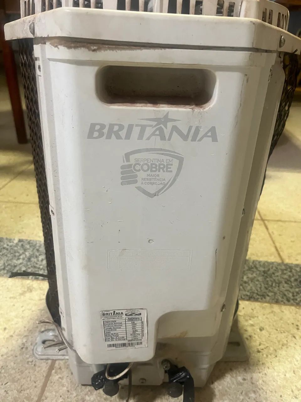 Vendo Ar-condicionado 12mil Btu - Foto 5