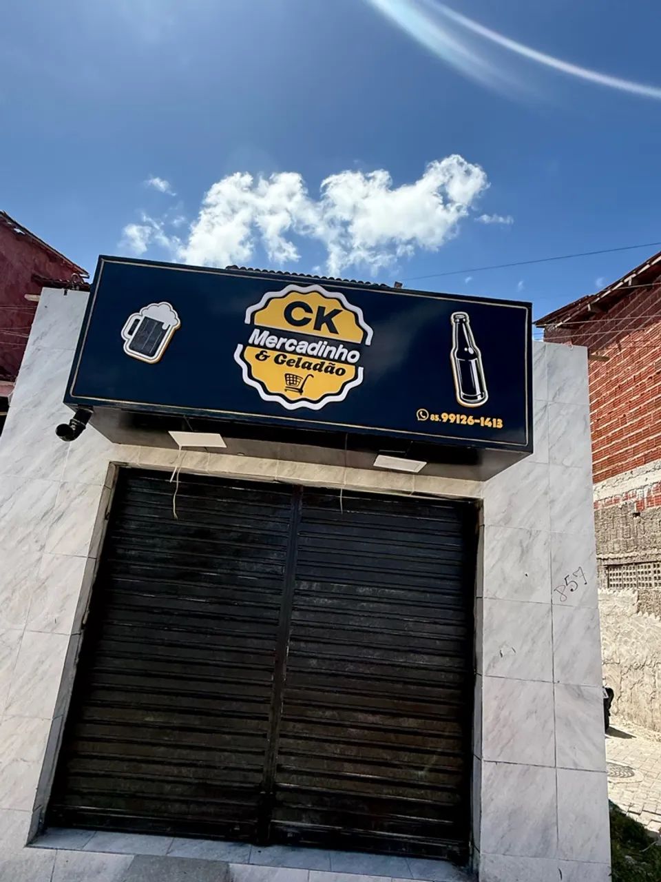Placa de acrílico só troca os letreiros 