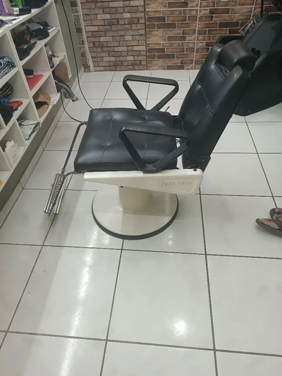 Cadeira barbeiro Ferrante