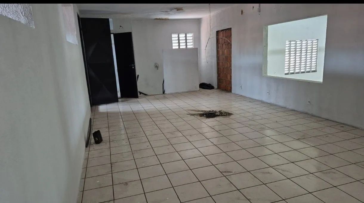 ALUGO PONTO COMERCIAL NA AV. VIENA WEYNE COM 380M2 - Foto 5