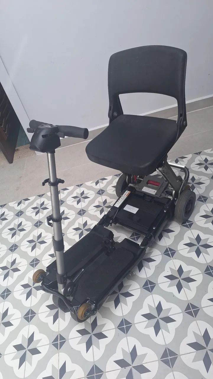 Scooter PCD / idoso Luggie Americano