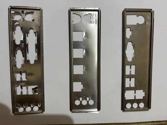 Três (3) espelhos para placa mãe