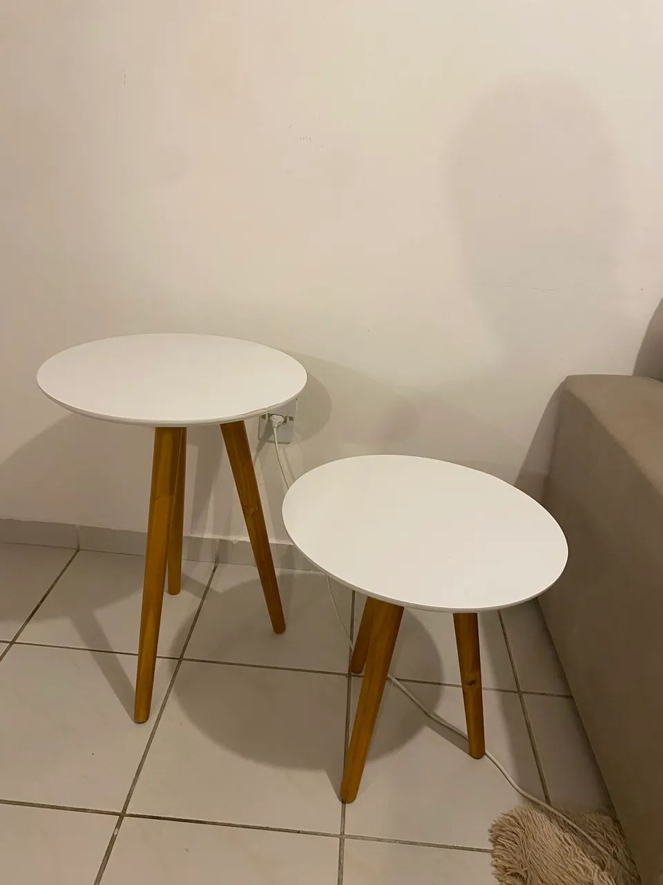 Conjunto Mesa Lateral e Mesa de apoio