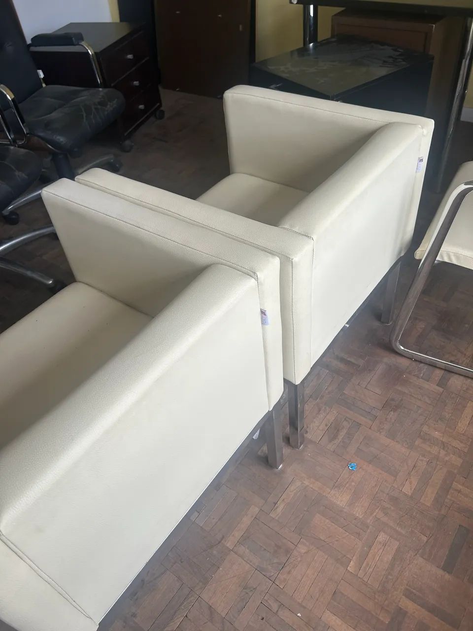 2 Poltronas em couro  - Foto 2