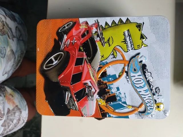 lata  de carrinho 