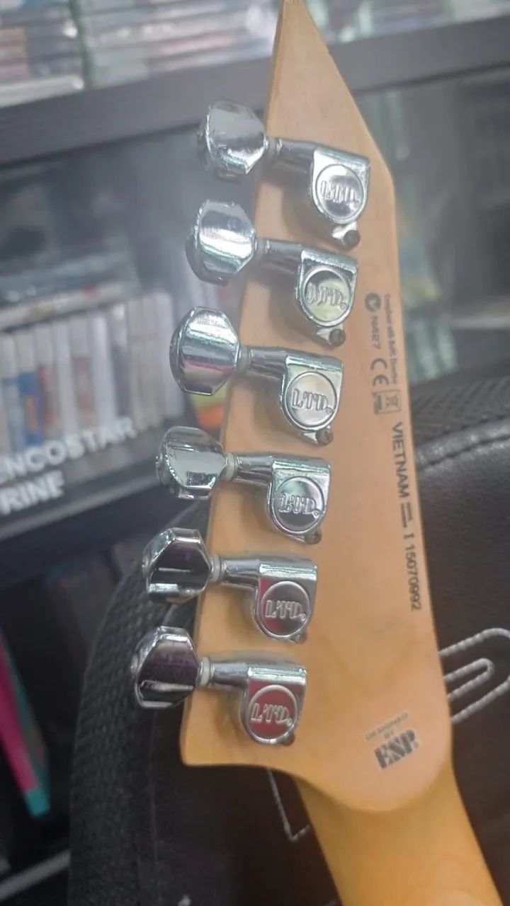 Guitarra LTD M10 - Foto 2