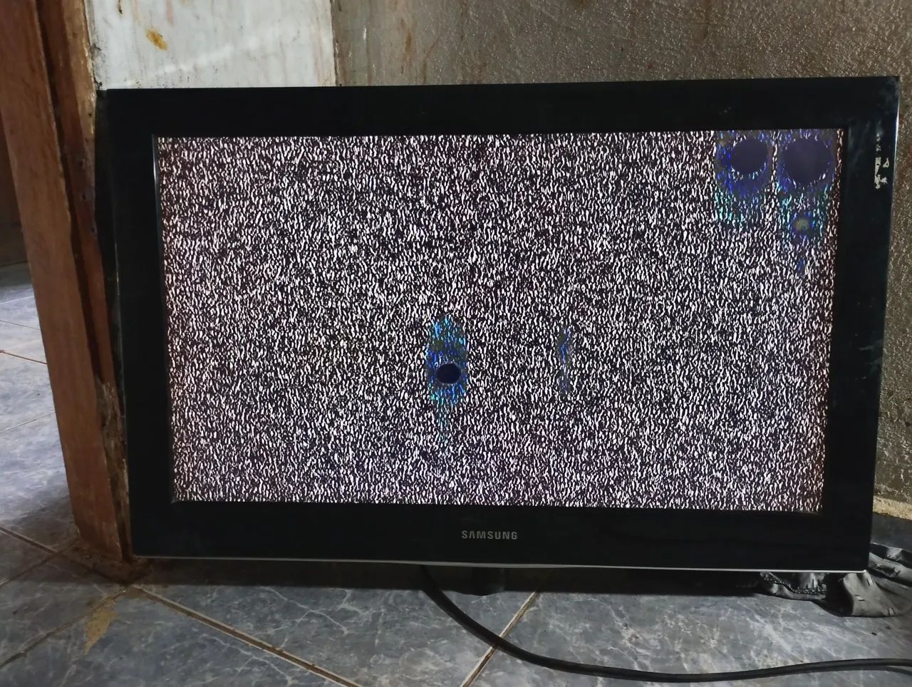 Tv Samsung p32 