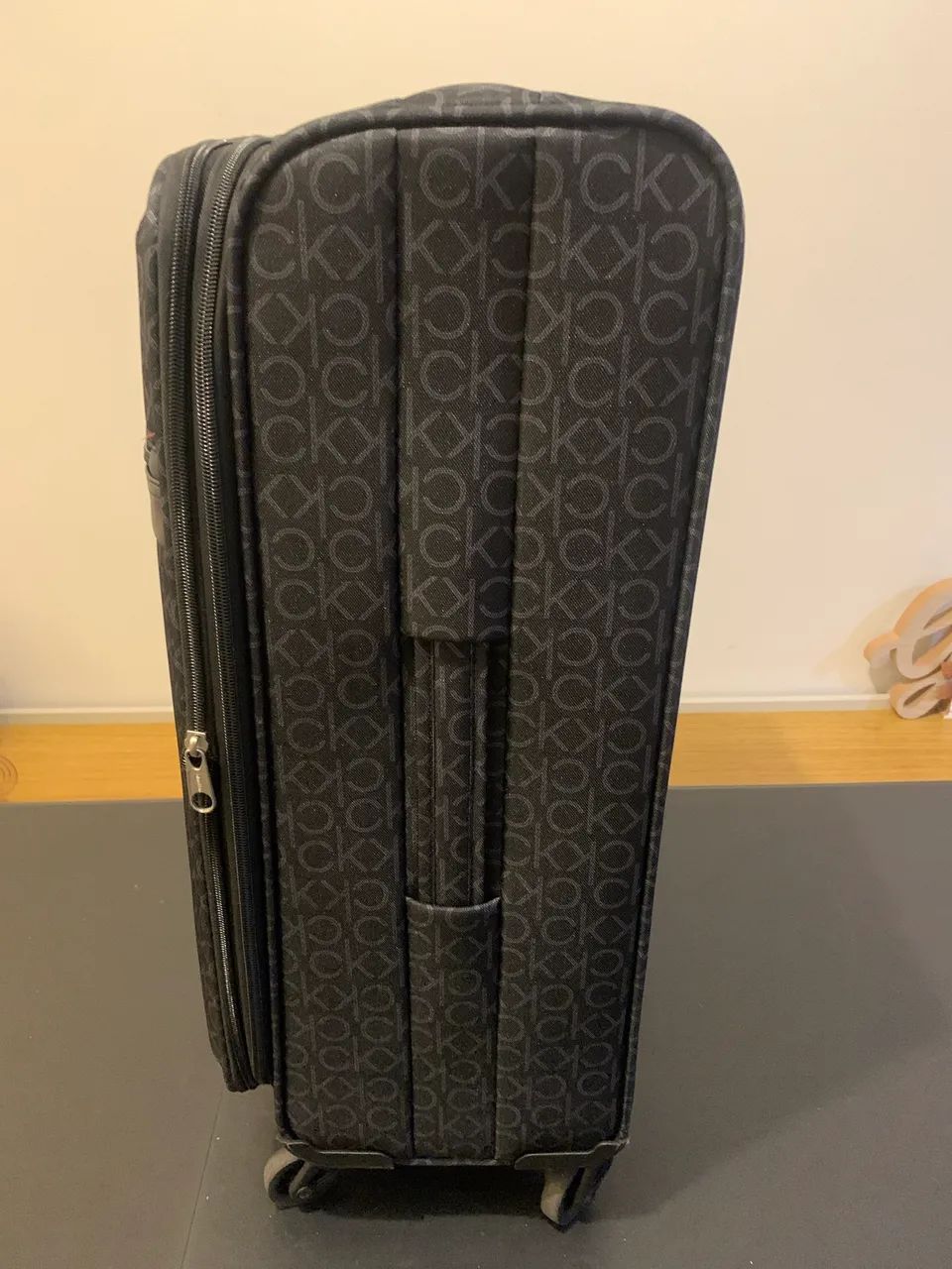Mala Clavin Klein Tecido Original 23kg - Foto 4