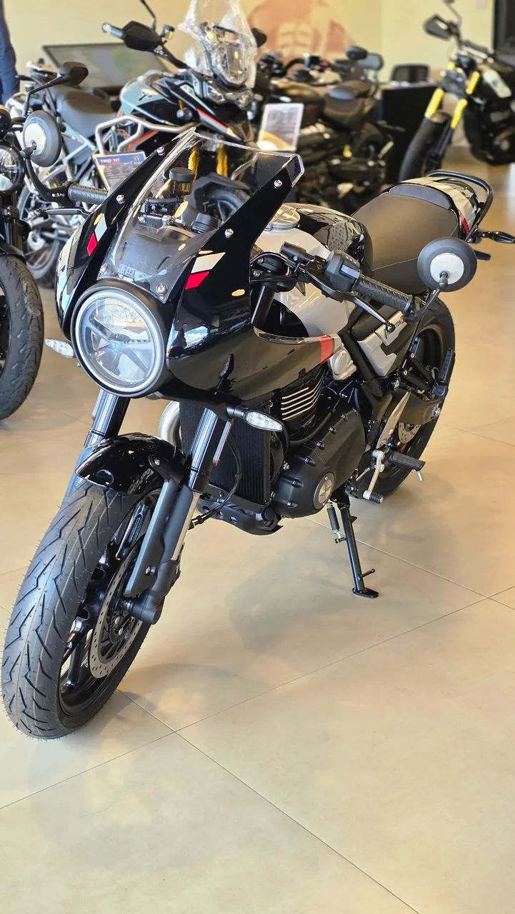 Thruxton 400 2026 - Foto 4