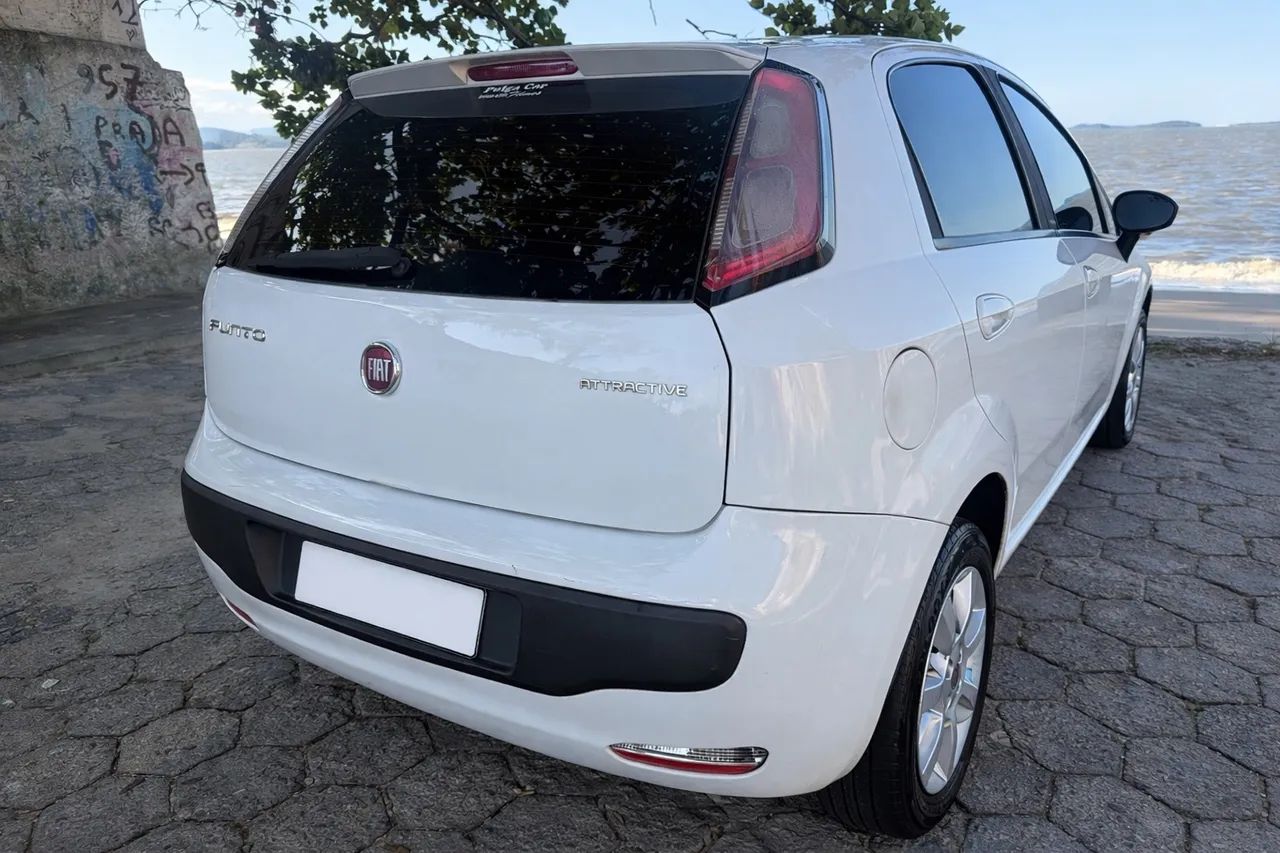 Fiat Punto Attractive 1.4 Fire Flex 8V 5P 2014 - Foto 4