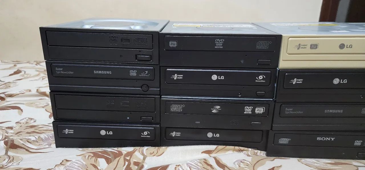 Lote 16 drives DVD/CD  sata - Foto 3