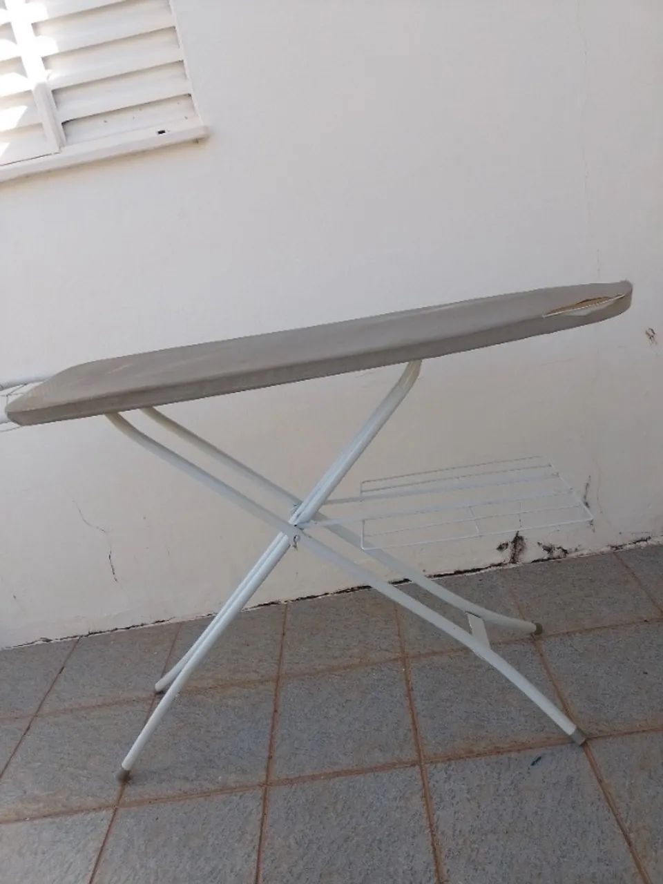 Tábua para passar roupa 
