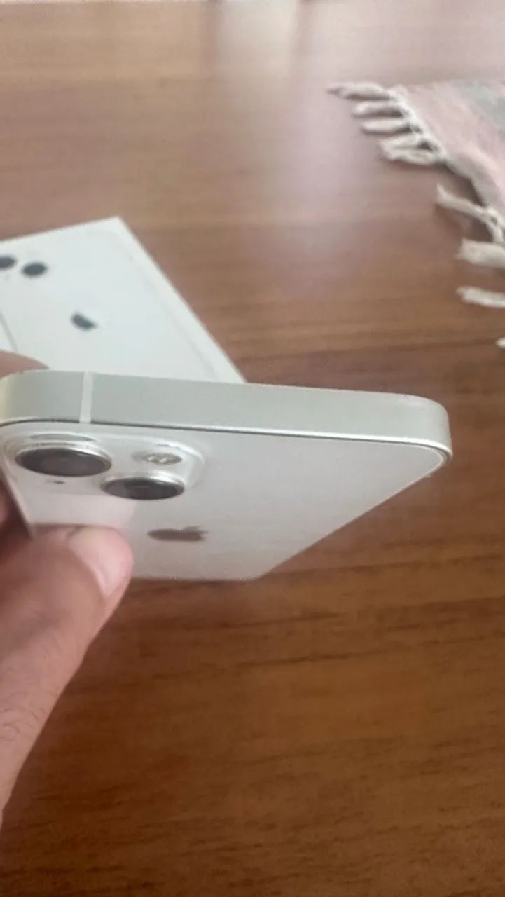 iPhone 13 128gb branco super conservado com caixa br - Foto 5