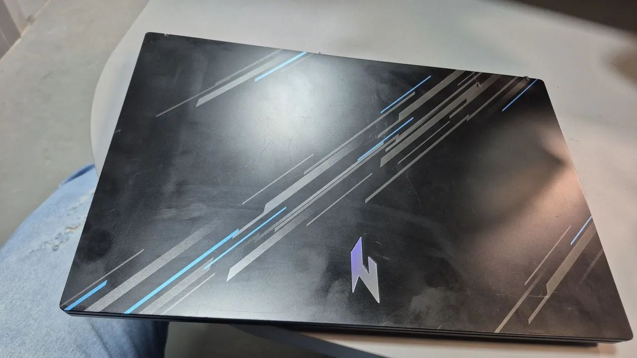 Acer Nitro V15 - Foto 5