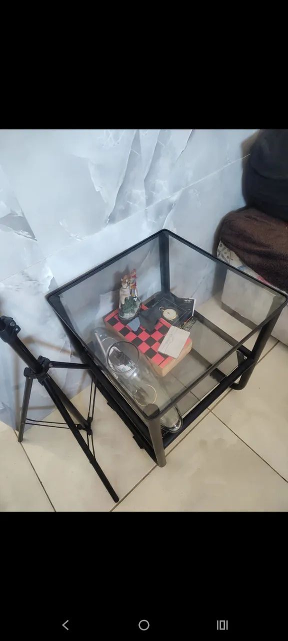 Par mesinhas ferro e vidro