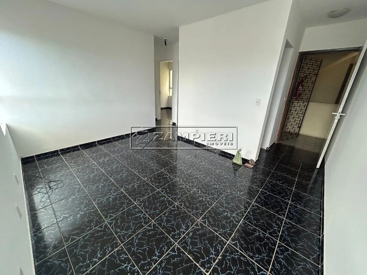 APARTAMENTO 2 QUARTOS PARA LOCAÇÃO NO JACINTINHO - Foto 4