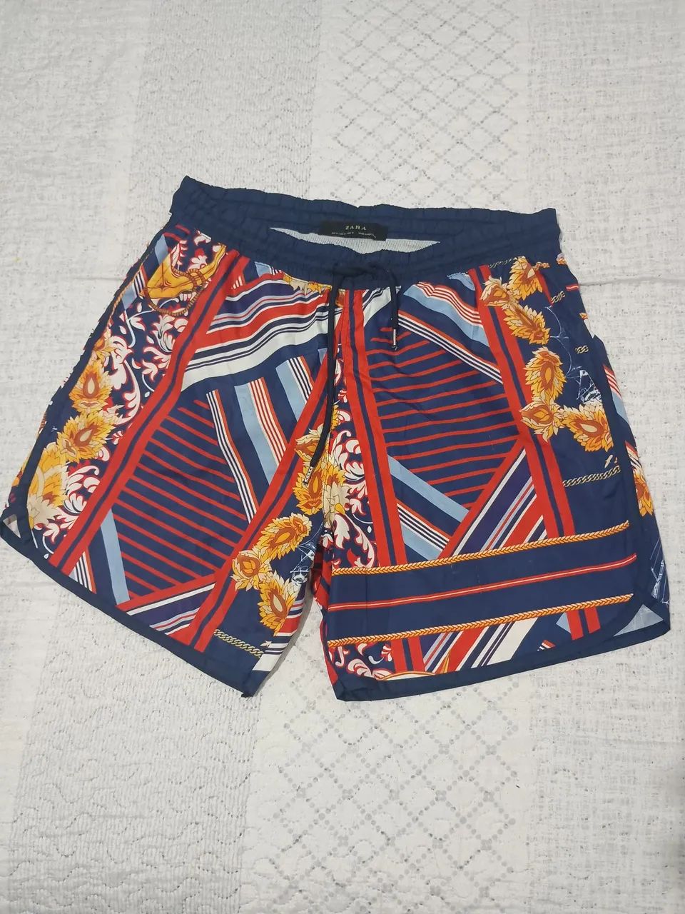 shorts zara estampado
