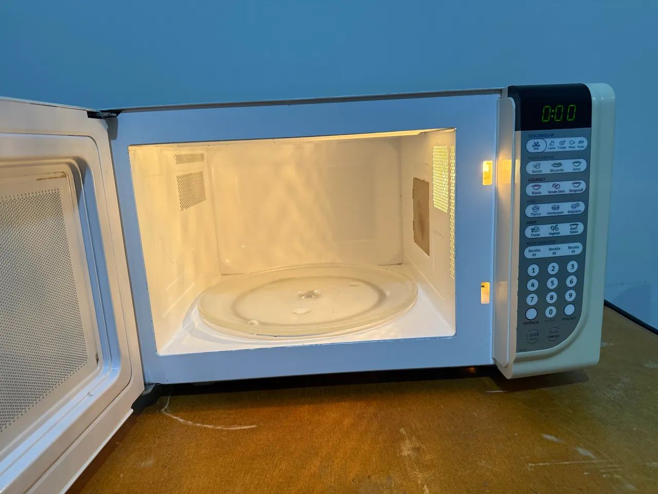 Micro-ondas ótimo estado  - Foto 3