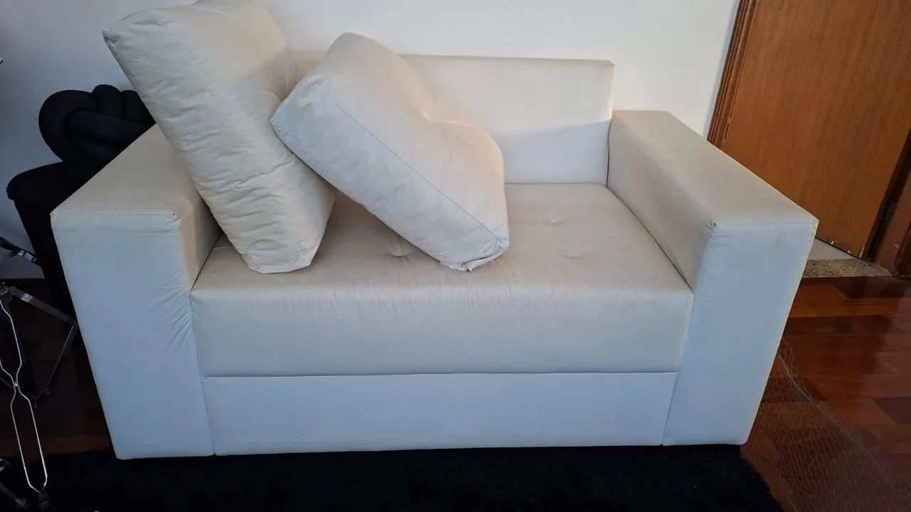 SOFÁ - 3 e 2 lugares 