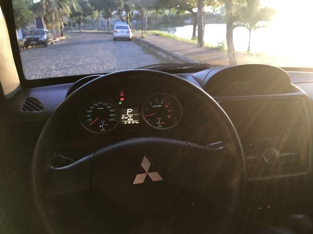 Pajero TR4 2012 4x4 automática Blindada Nível IIIA - Foto 14