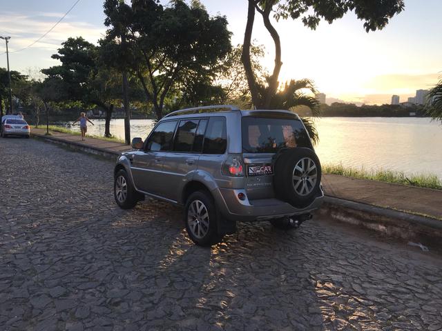 Pajero TR4 2012 4x4 automática Blindada Nível IIIA - Foto 8