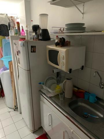 Apartamento mobiliado e decorado com excelente localização - Foto 5