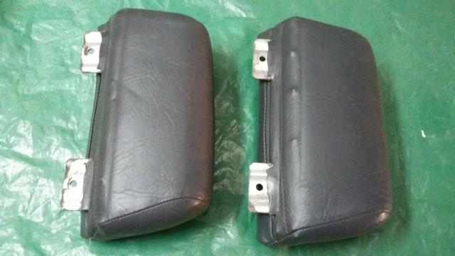 Par de encostos de cabeça da Peugeot 504 - Foto 2
