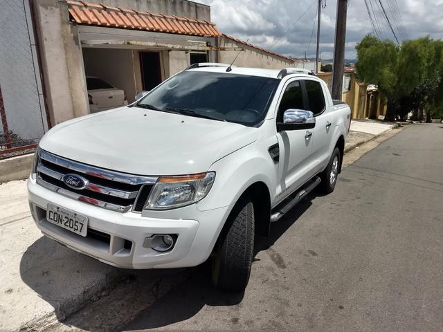 Vendo Ford Ranger Limited 3.2 5 cilindros 200 CV - Foto 2