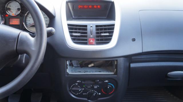 PEUGEOT 207 1.4 XR 8V FLEX 4P MANUAL - Foto 16