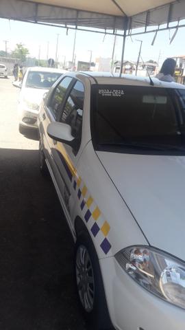 Vendo Siena,carro de procedência - Foto 12